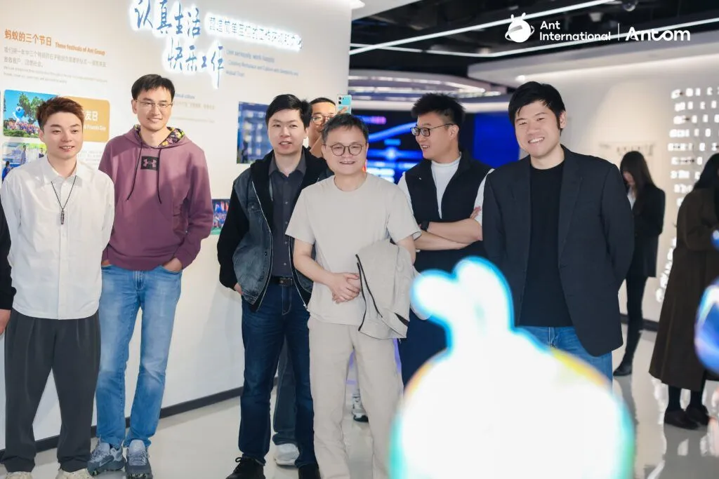 Antom出海同学会相聚蚂蚁总部，共赴2026出海增长之路！正文配图