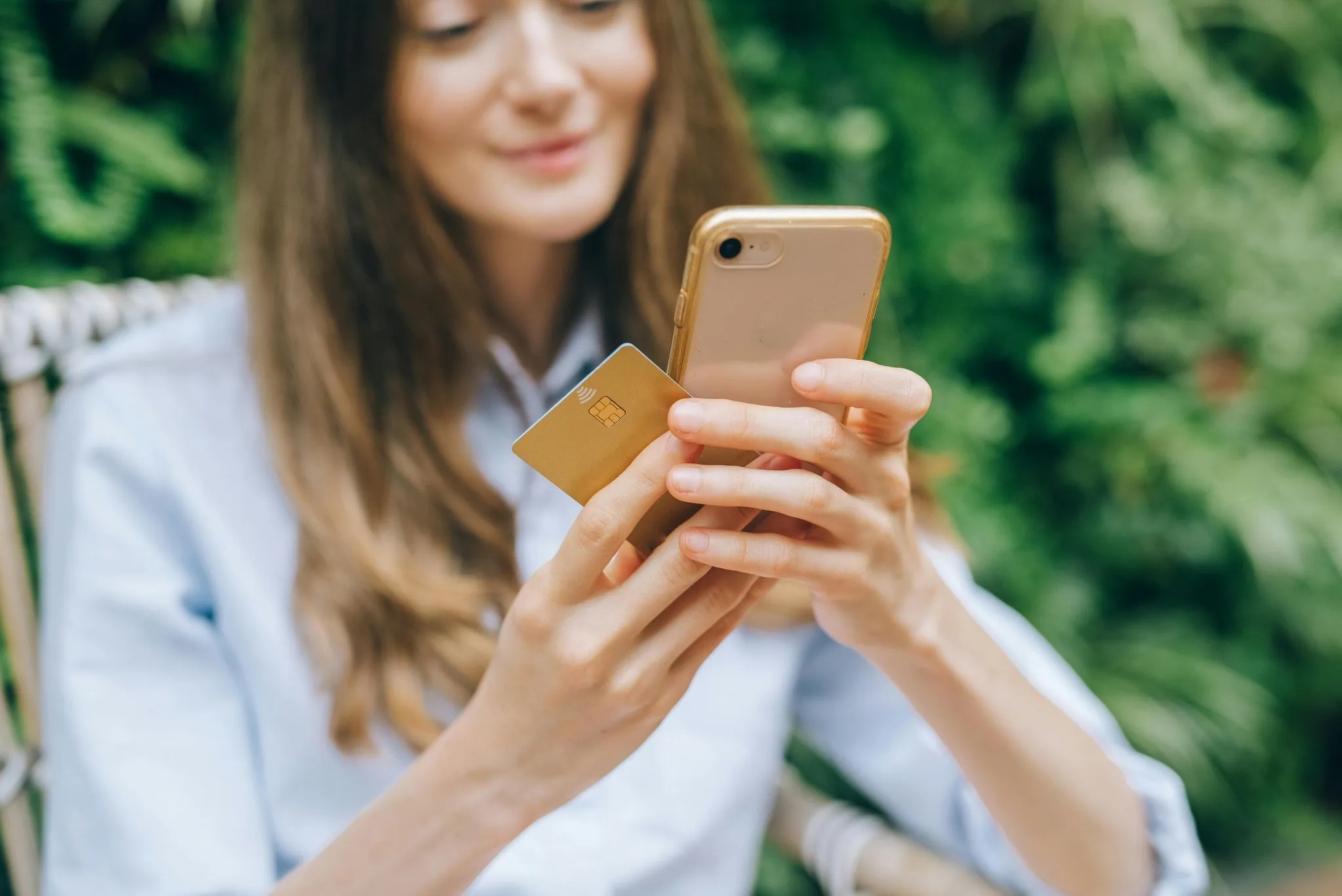 Payment gateway vs. payment processor