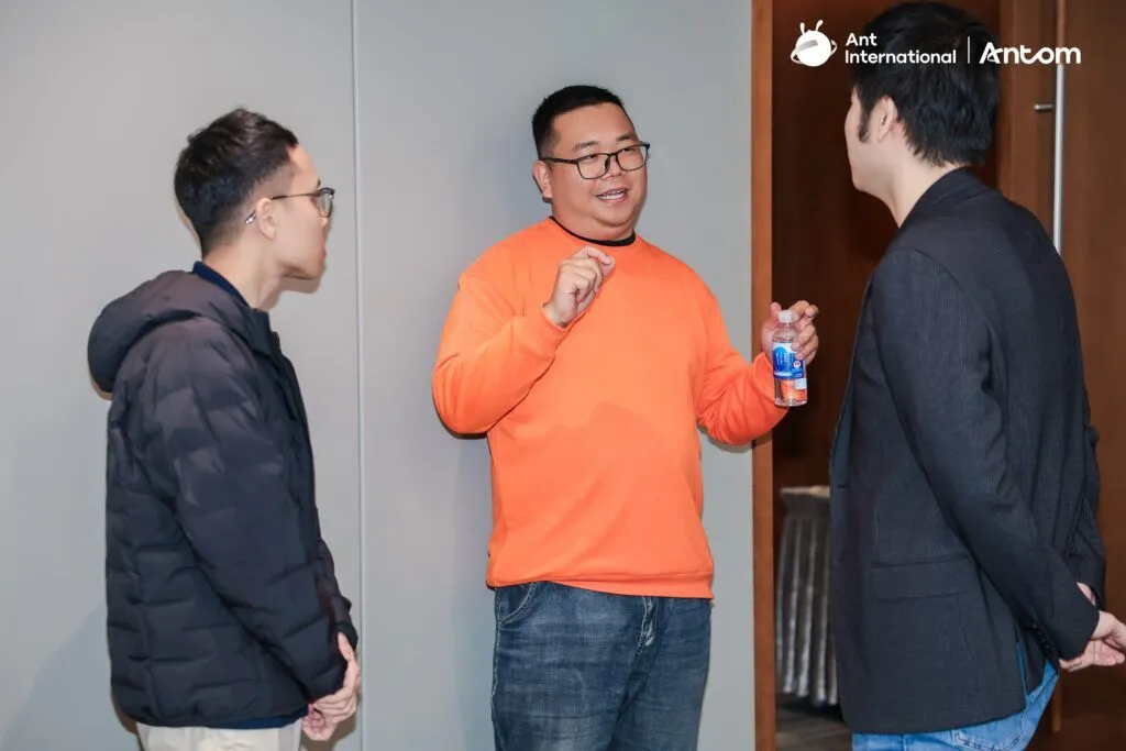 Antom出海同学会相聚蚂蚁总部，共赴2026出海增长之路！正文配图